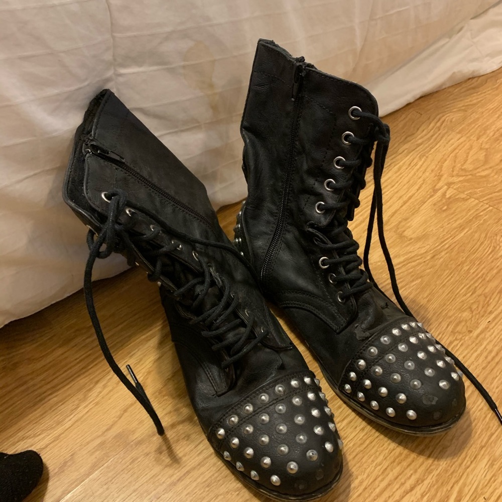 Steve Madden boots
